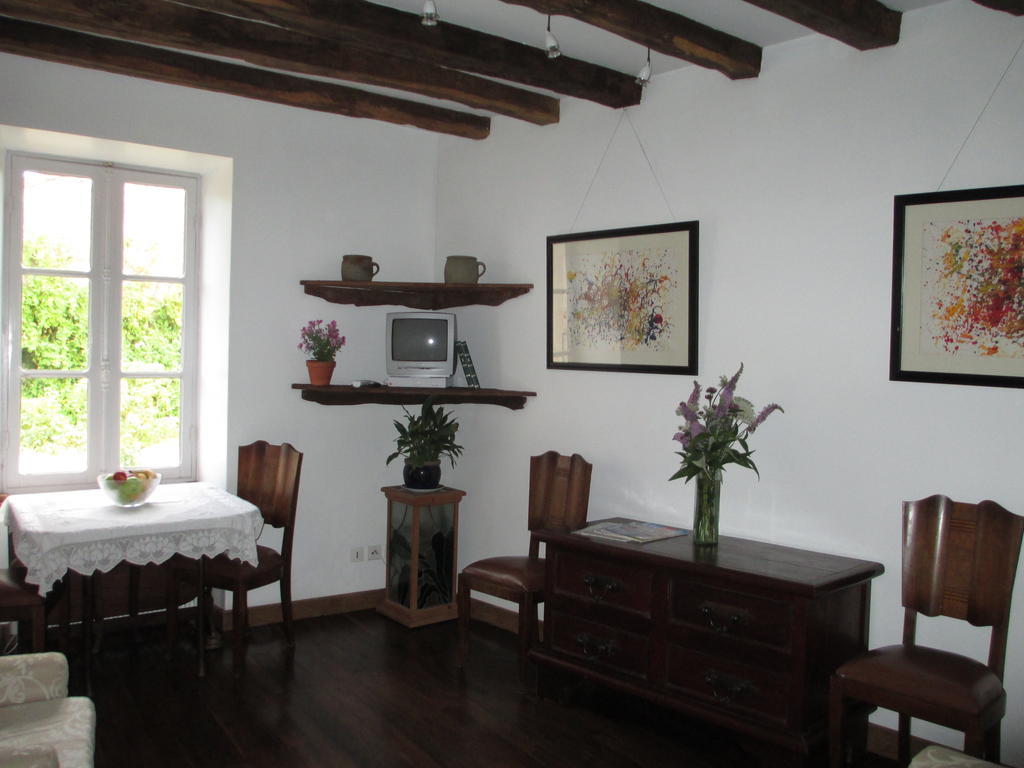 Villa Chez Tartaud Lathus St Remy Habitación foto